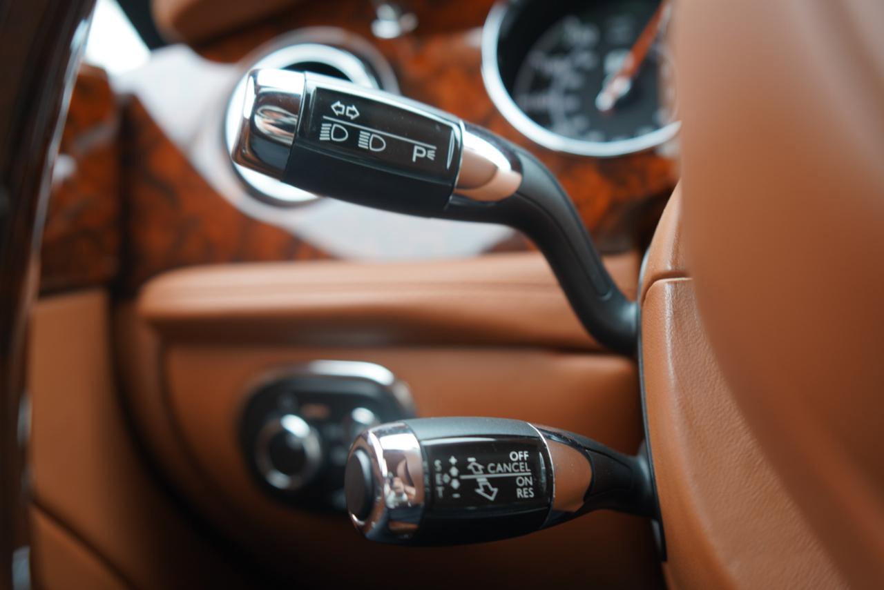 Used 2011 Bentley Mulsanne image 27