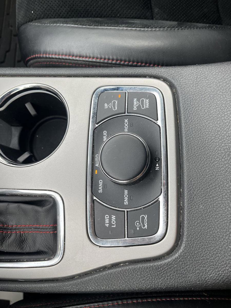 Used 2017 Jeep Grand Cherokee Trailhawk image 29