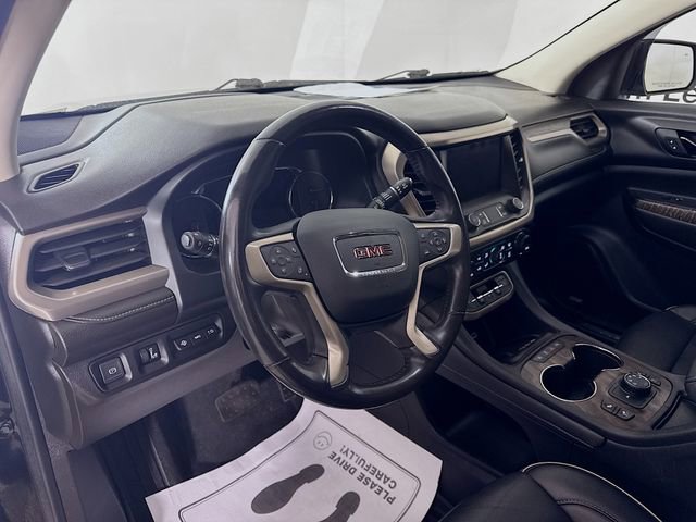 Used 2022 GMC Acadia Denali w/ Denali Technology Package image 9