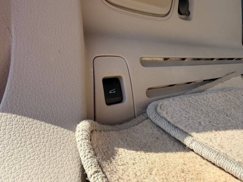 Used 2013 Lincoln MKX FWD image 35