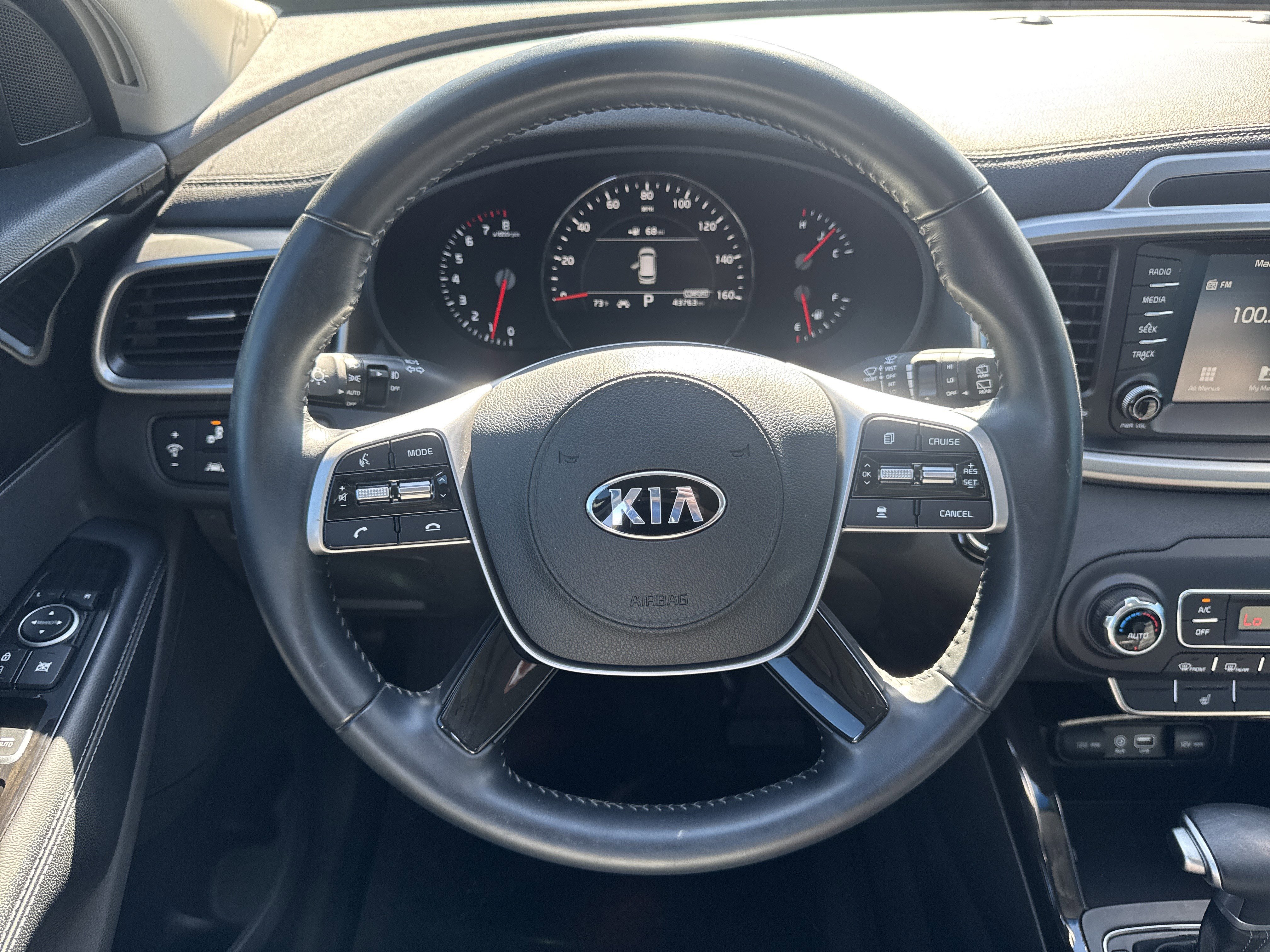 Used 2020 Kia Sorento EX image 12