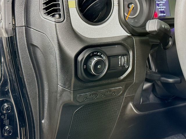 Used 2024 Jeep Wrangler Willys image 10