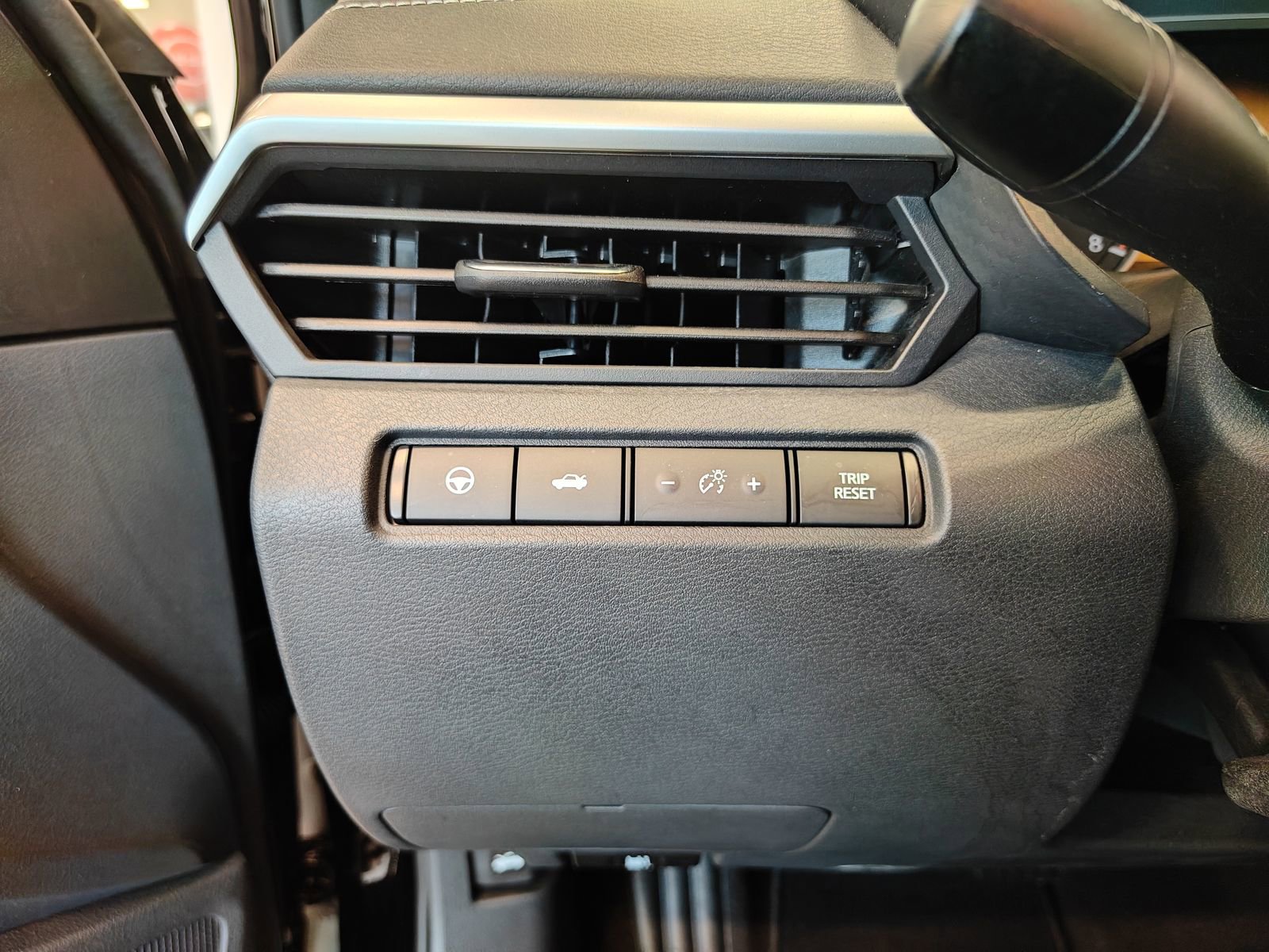 Used 2022 Nissan Altima 2.5 SV w/ SV Premium Package image 20