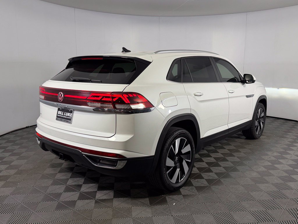 Used 2026 Volkswagen Atlas Cross Sport SE FWD image 7