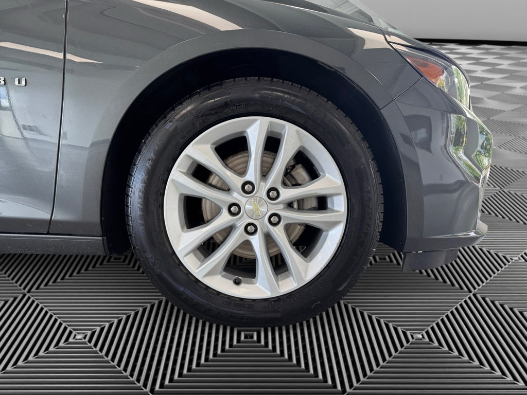 Used 2018 Chevrolet Malibu LT FWD image 10