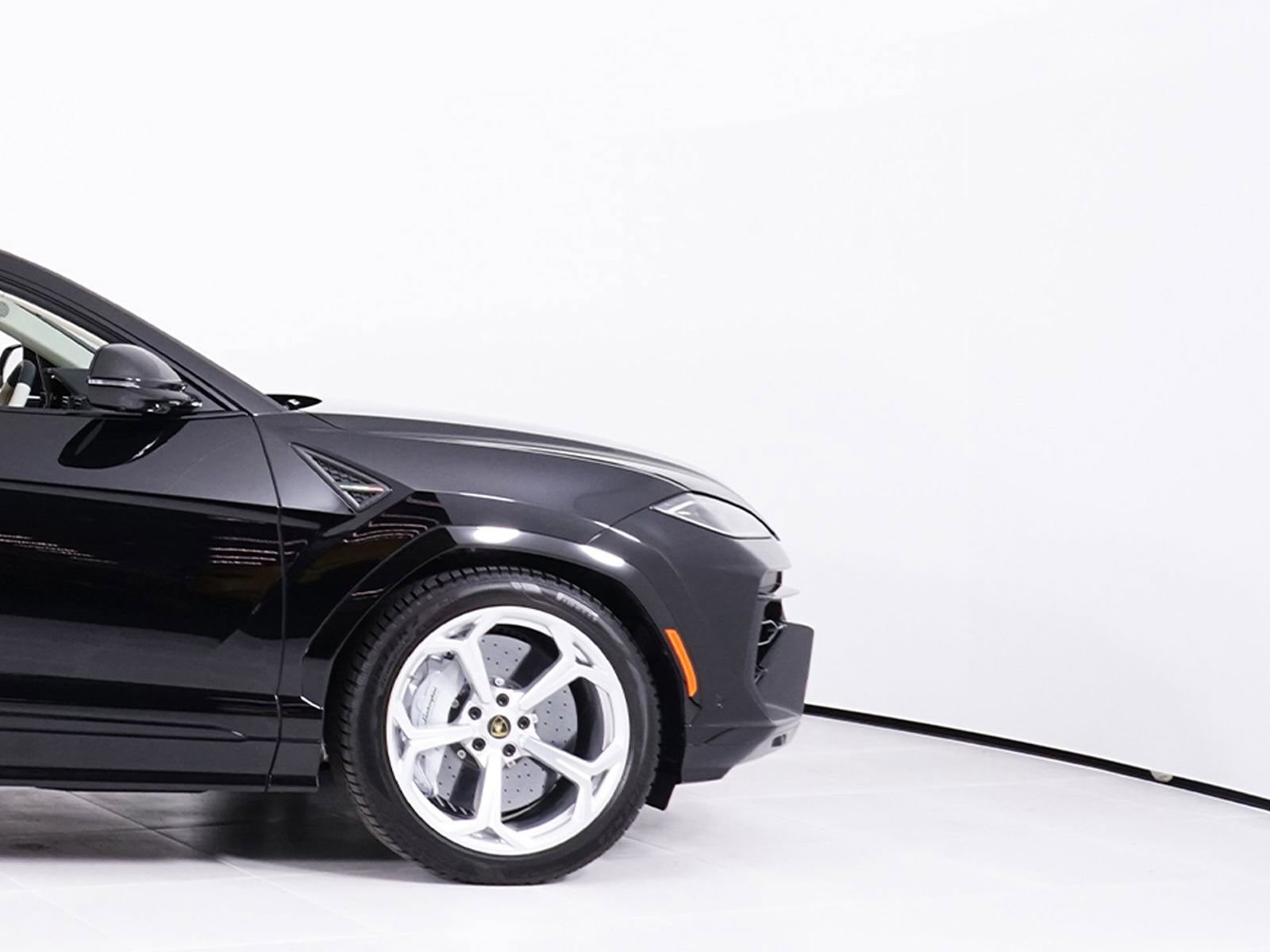 Used 2026 Lamborghini Urus SE AWD/4WD image 15