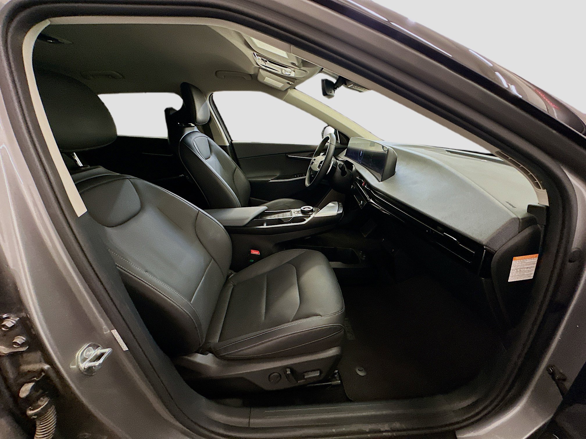 Used 2024 Kia EV6 Wind w/ Wind Technology Package AWD/4WD image 33