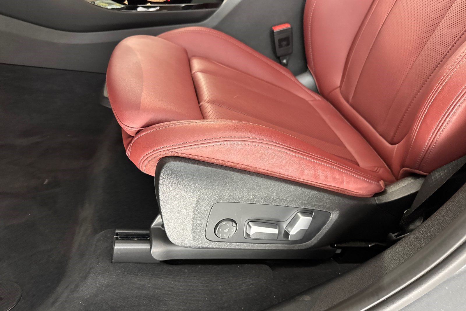 Used 2023 BMW X3 sDrive30i w/ Premium Package RWD image 15