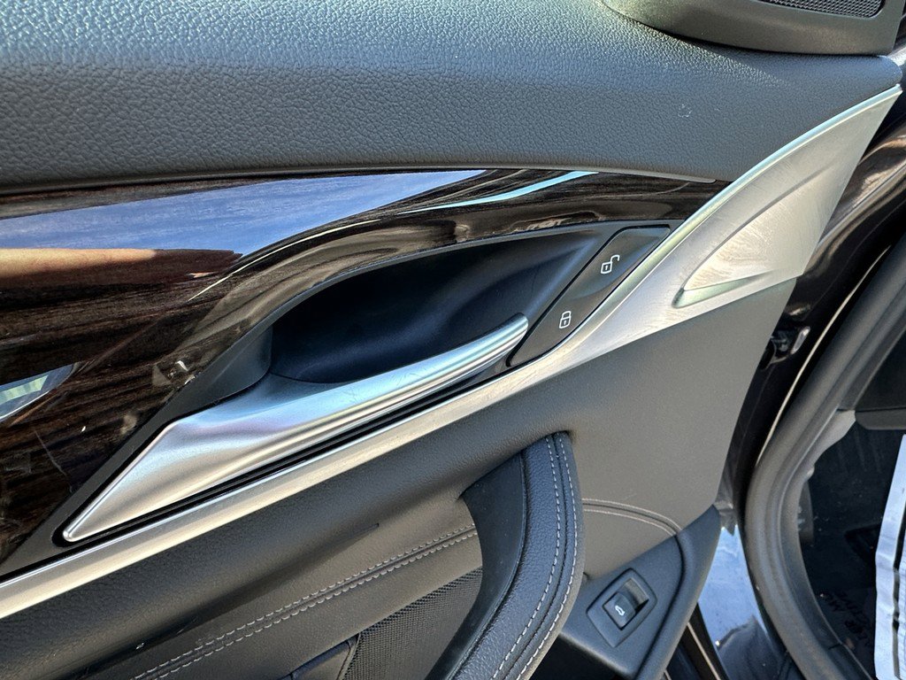 Used 2021 BMW 530i xDrive w/ Convenience Package image 21