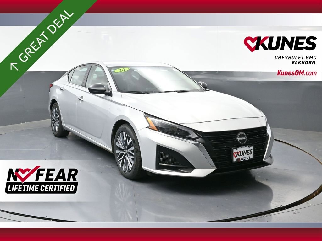 Used 2024 Nissan Altima 2.5 SV