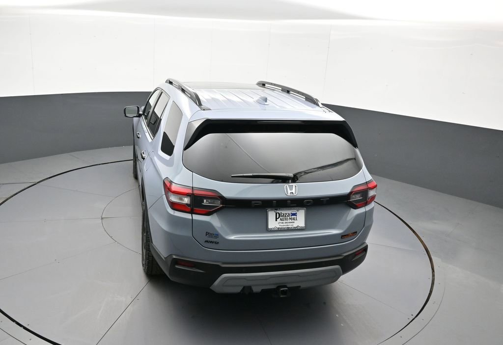 Certified 2024 Honda Pilot TrailSport image 41