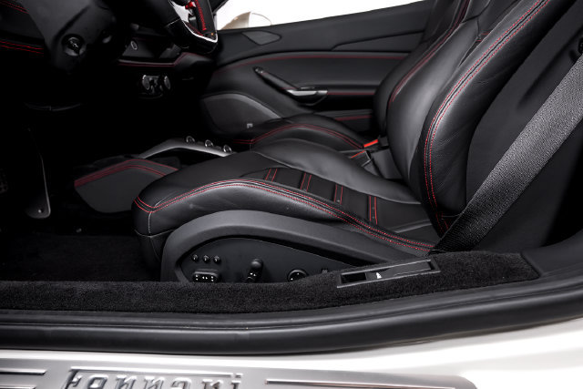 Certified 2017 Ferrari 488 Spider RWD image 23