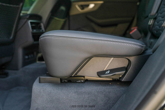 Used 2023 Audi RS Q8 image 33