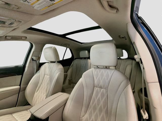 Certified 2023 Buick Envision Avenir AWD/4WD image 21
