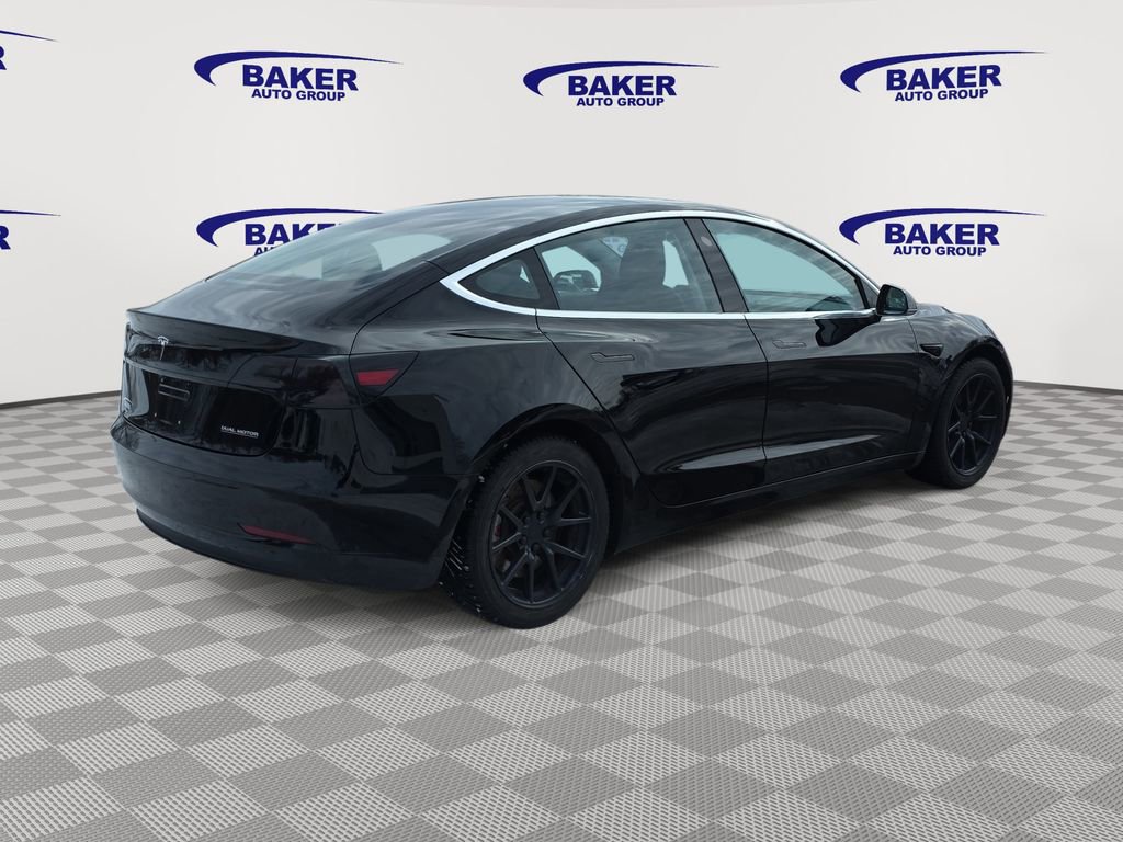 Used 2018 Tesla Model 3 Long Range image 3
