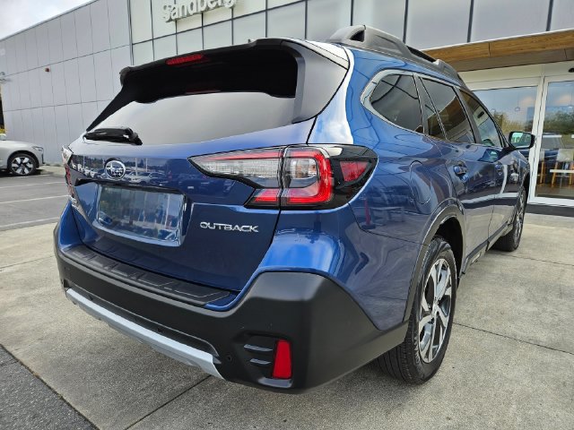 Used 2022 Subaru Outback Limited AWD/4WD image 5