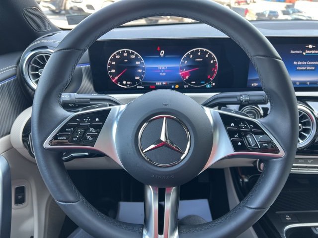 Used 2025 Mercedes-Benz CLA 250 4MATIC image 13