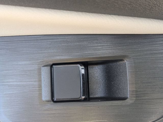 New 2026 Nissan Sentra SL w/ Floor Mat Package FWD image 25