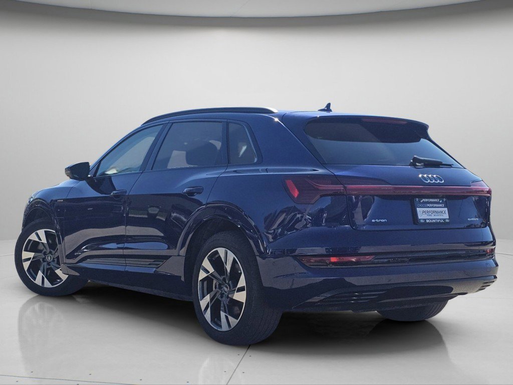 Used 2021 Audi e-tron Premium w/ Convenience Plus Package AWD/4WD image 22