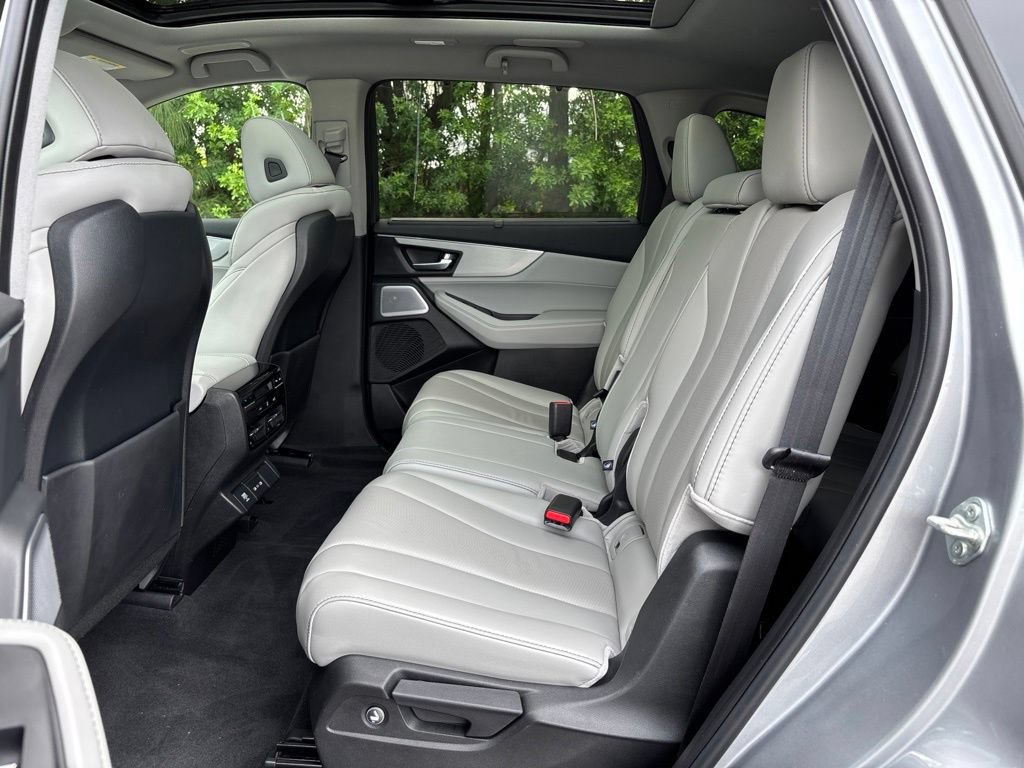 Used 2025 Acura MDX w/ Technology Package FWD image 21