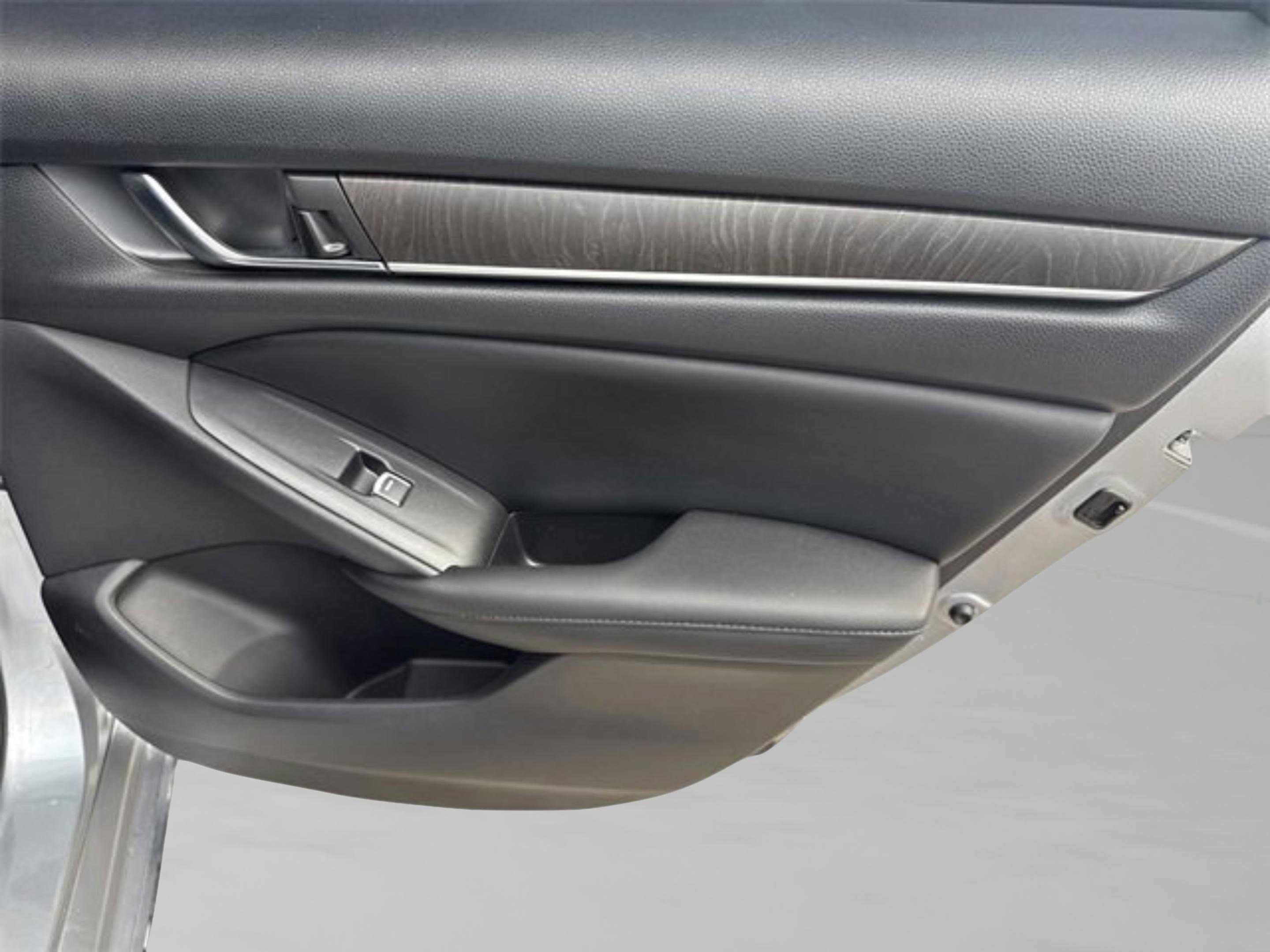 Used 2021 Honda Accord EX-L image 39