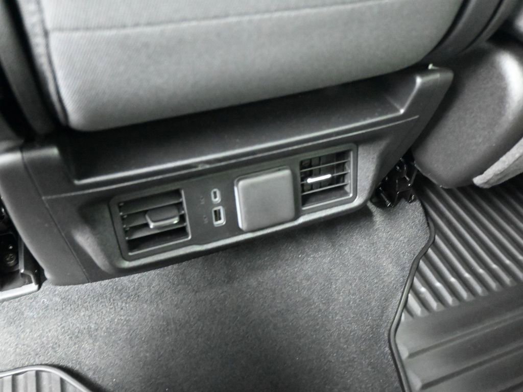 Used 2026 GMC Sierra 1500 SLE w/ Preferred Package image 21