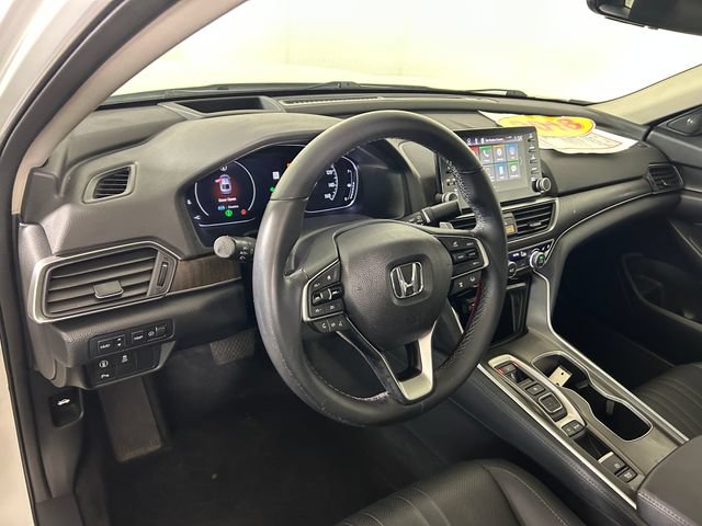 Used 2018 Honda Accord Touring image 14