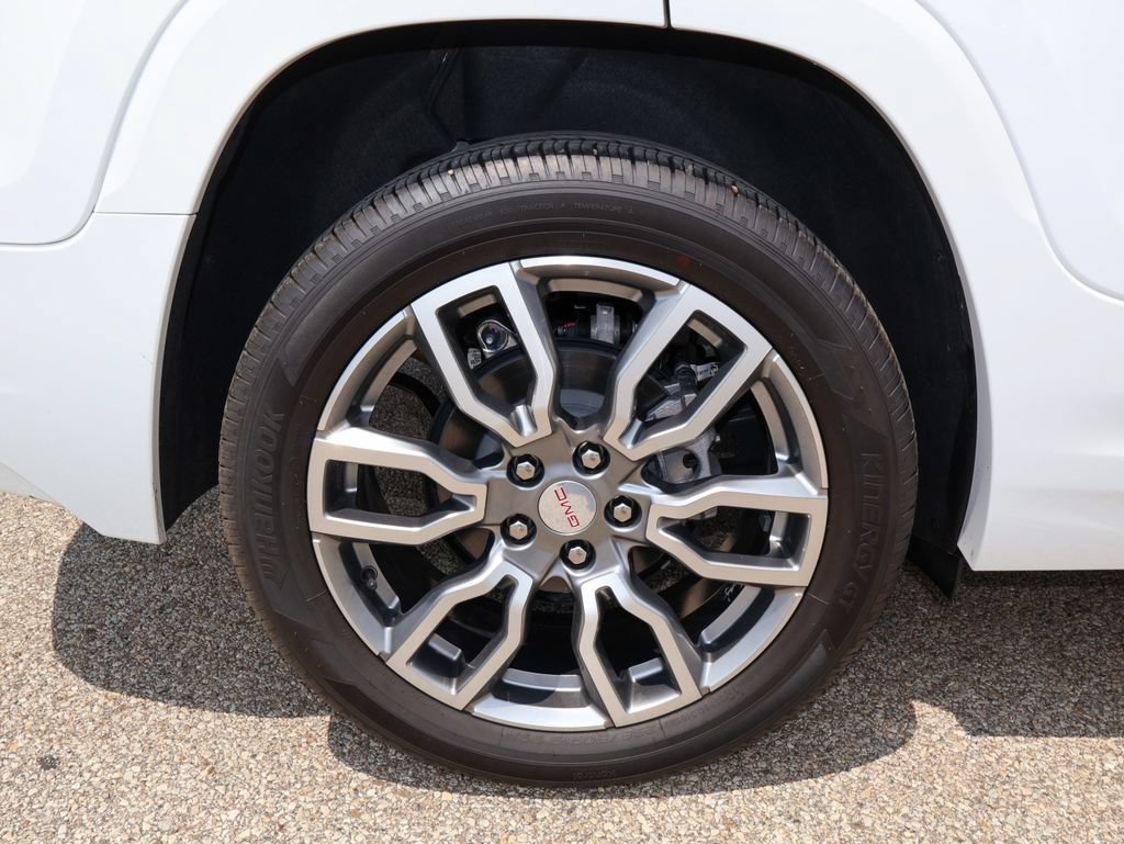 Used 2024 GMC Terrain Denali w/ Denali Premium Package AWD/4WD image 31