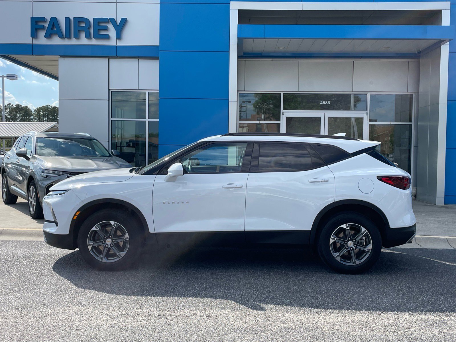 Used 2024 Chevrolet Blazer LT w/ Convenience Package image 2