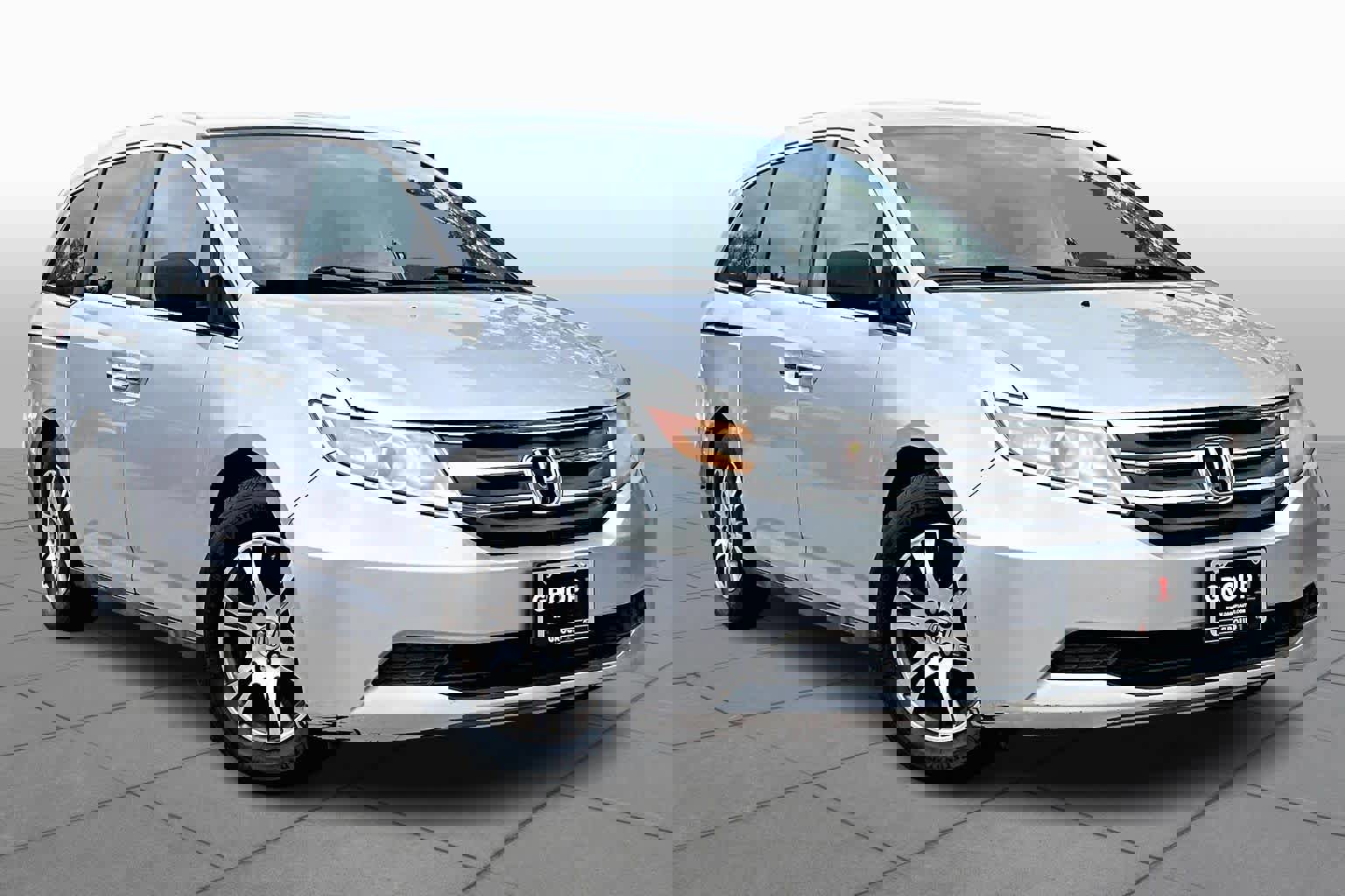 Used 2013 Honda Odyssey EX image 3