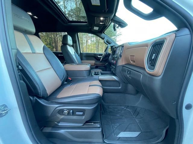Used 2022 Chevrolet Silverado 1500 High Country w/ Technology Package image 27
