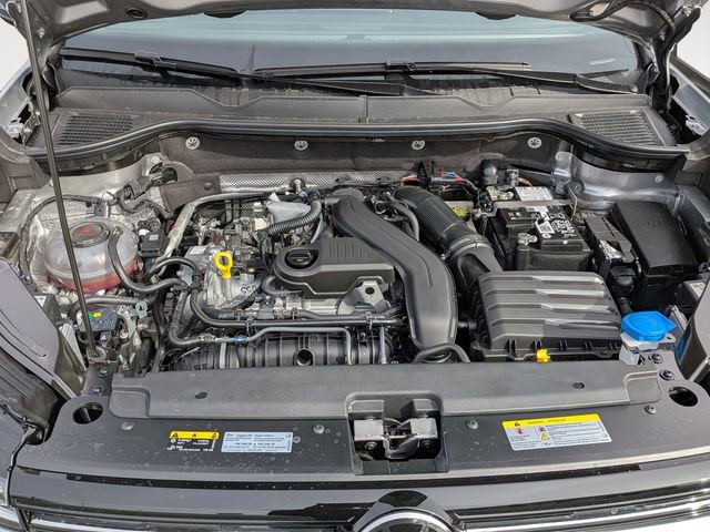 New 2026 Volkswagen Taos SE image 36