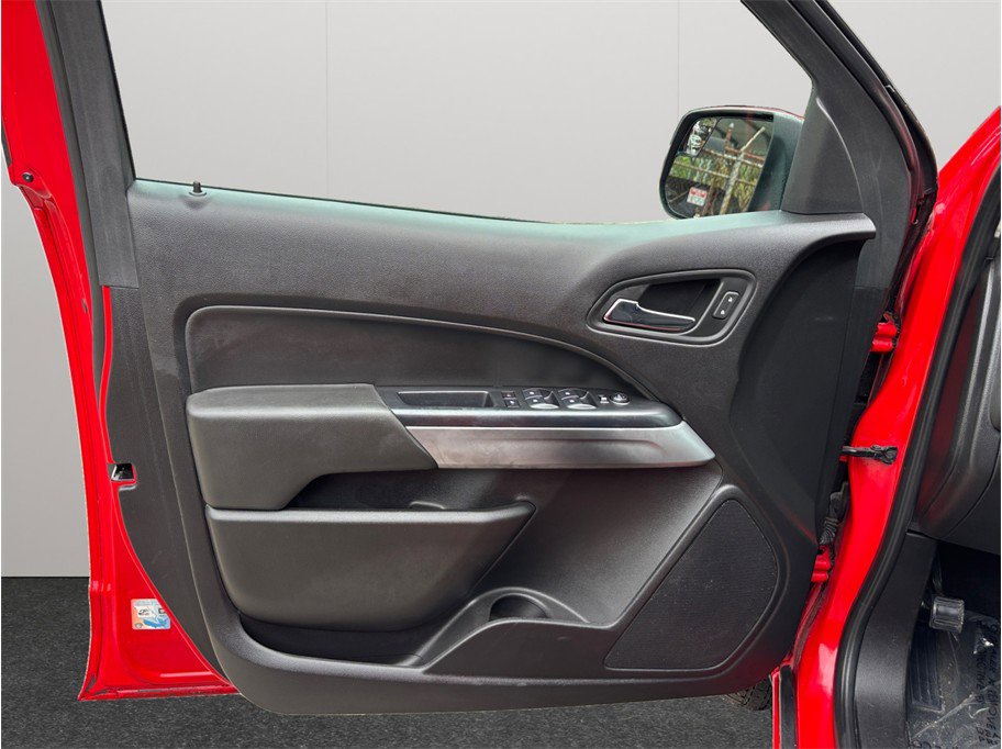 Used 2018 Chevrolet Colorado LT RWD image 18