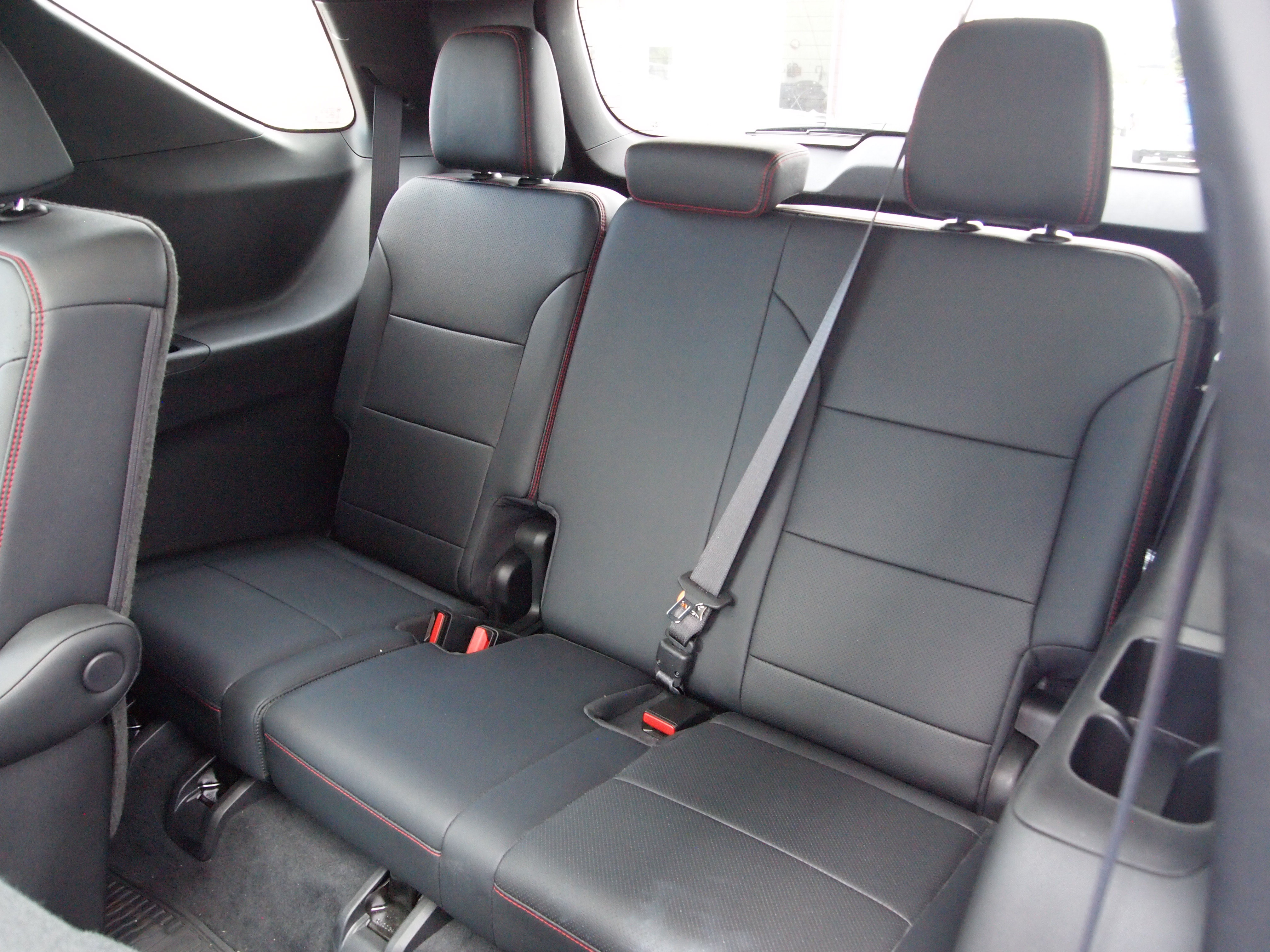 Used 2024 Chevrolet Traverse RS w/ LPO, Floor Liner Package AWD/4WD image 29