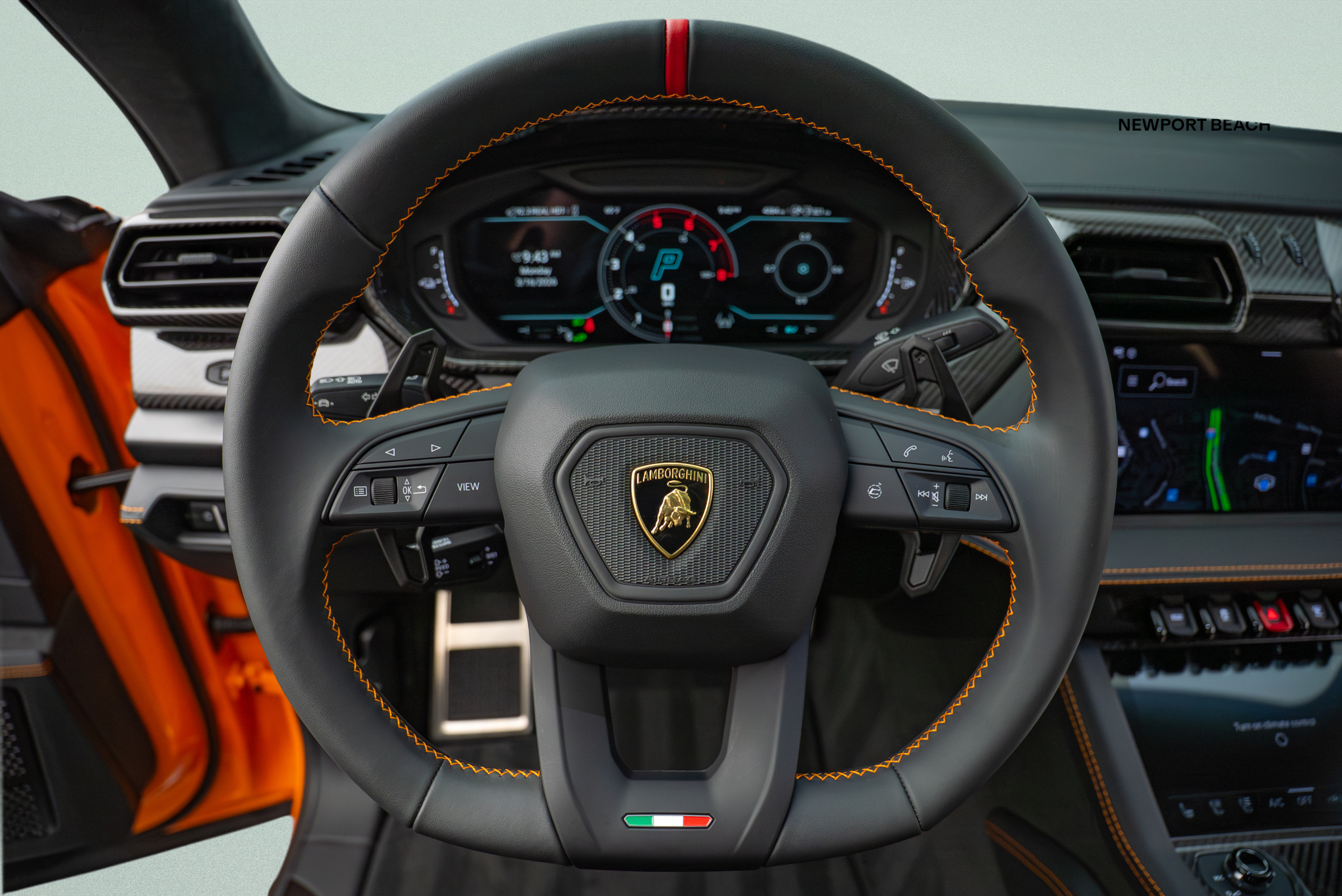 Used 2025 Lamborghini Urus S AWD/4WD image 19