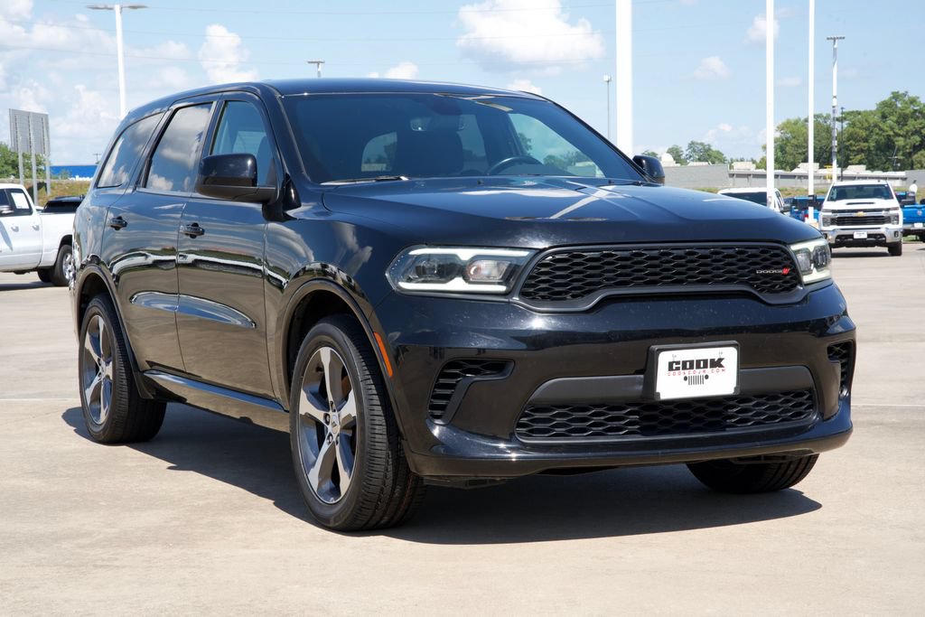 Used 2023 Dodge Durango GT RWD image 2