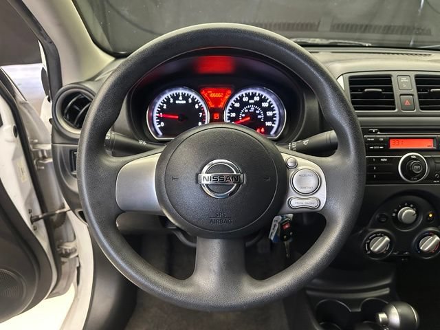 Used 2013 Nissan Versa SV FWD image 24