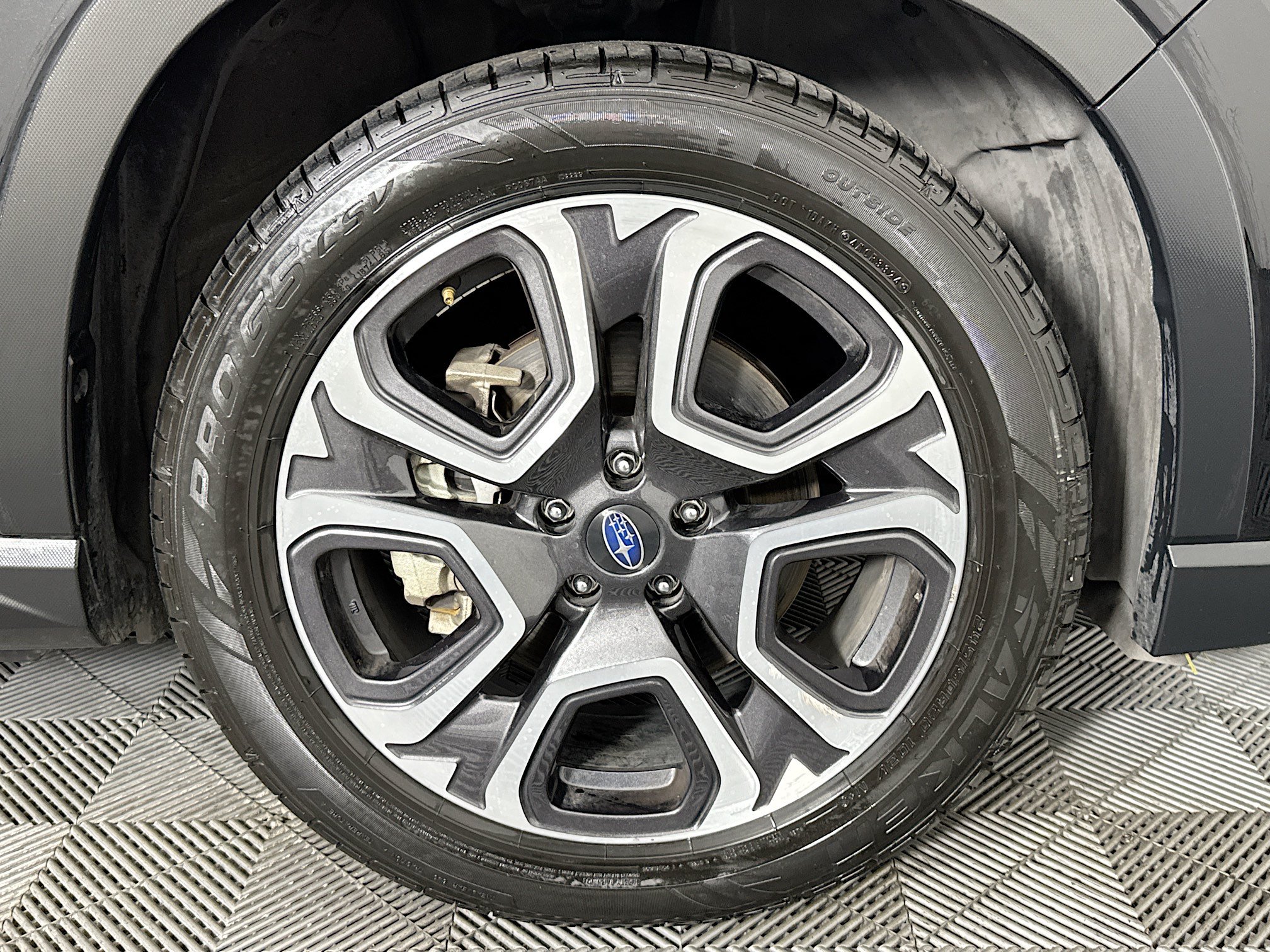Used 2024 Subaru Ascent Limited AWD/4WD image 30