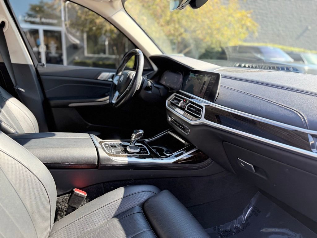 Used 2021 BMW X7 xDrive40i image 29