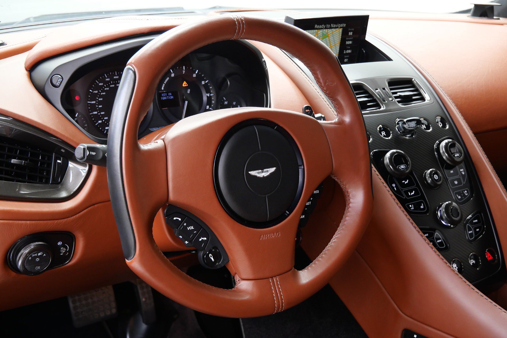 Used 2014 Aston Martin Vanquish Coupe image 15