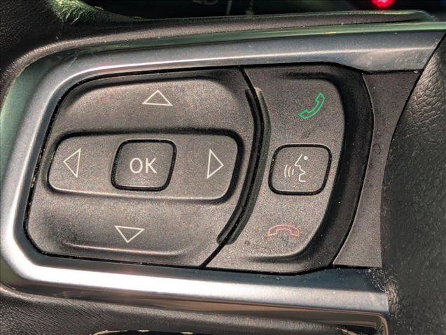 Used 2018 Jeep Wrangler Unlimited Sahara image 12