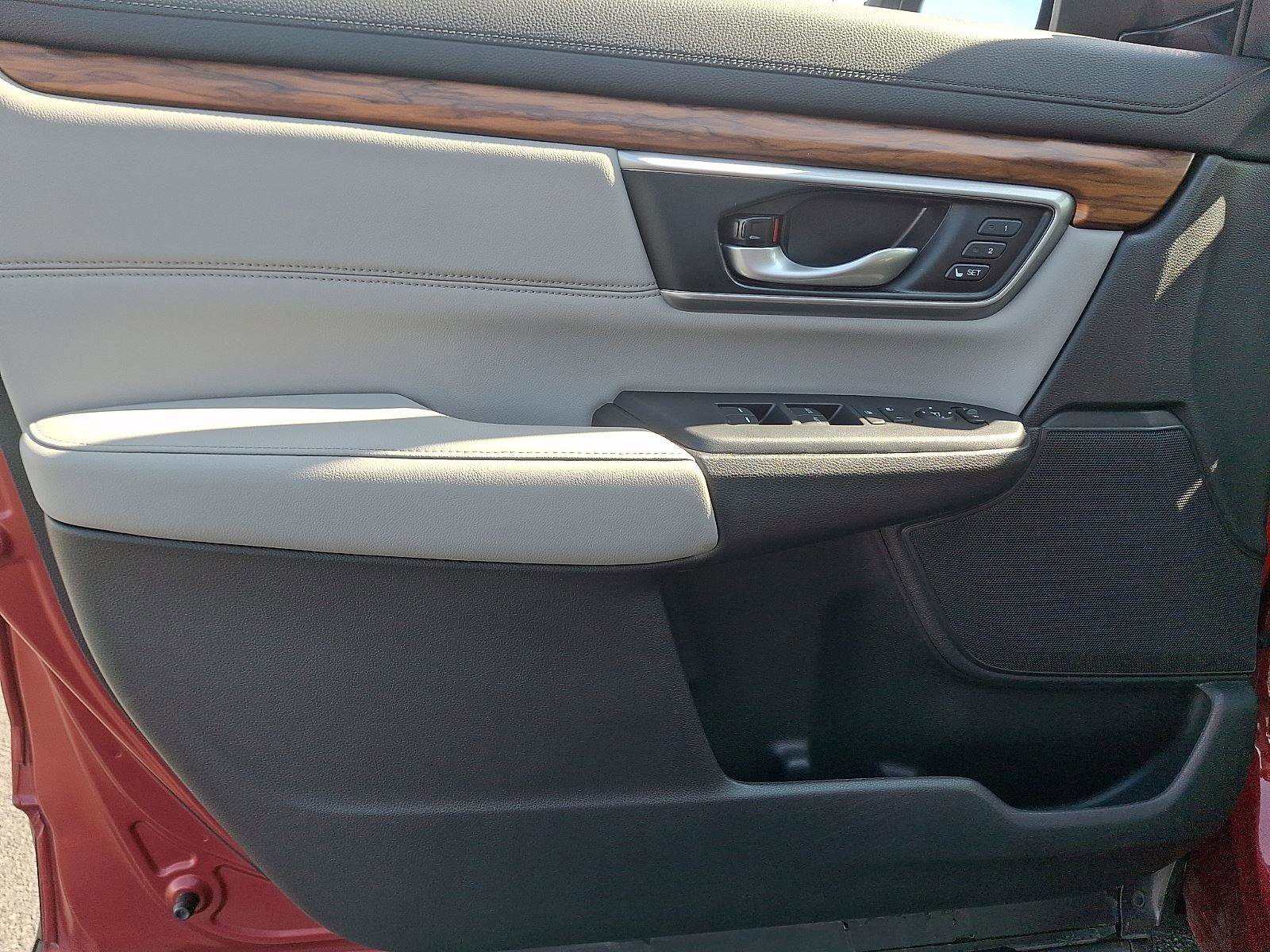 Used 2022 Honda CR-V Touring image 12