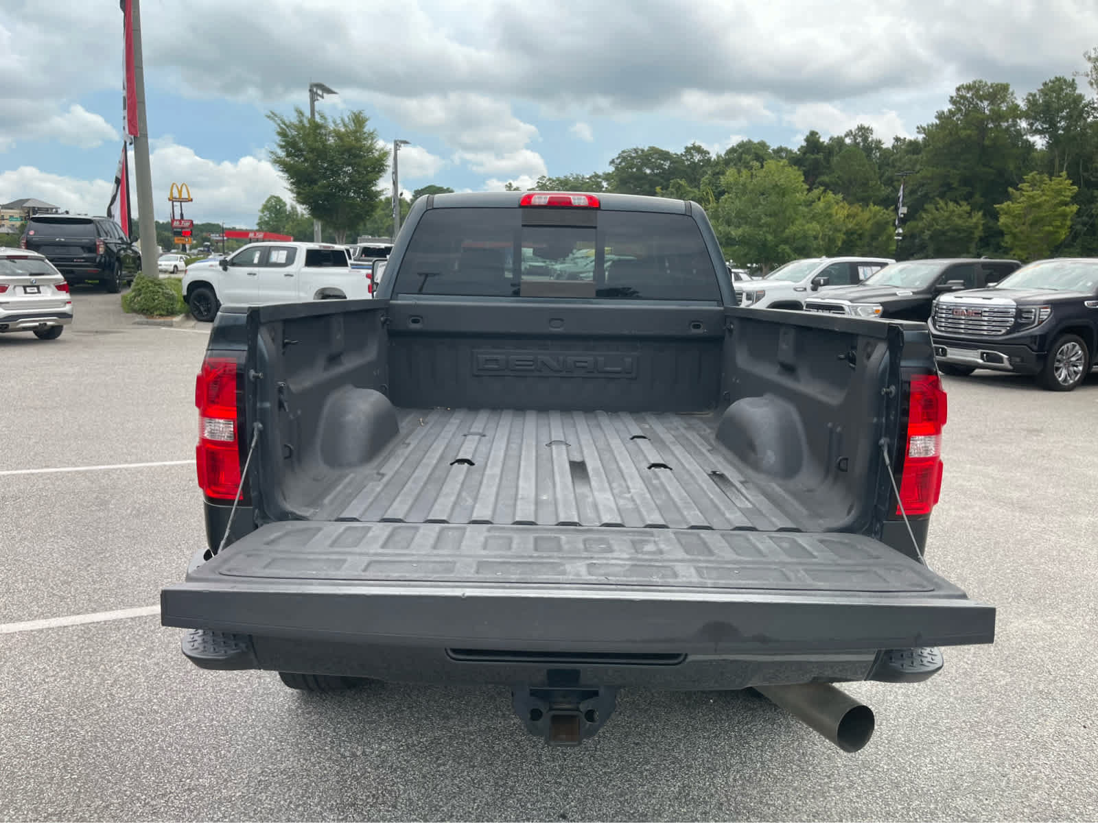 Used 2019 GMC Sierra 2500 Denali w/ Duramax Plus Package AWD/4WD image 22