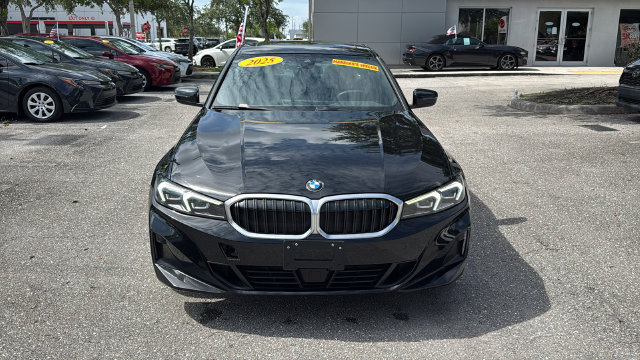Used 2025 BMW 330i Sedan RWD image 2