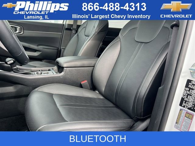 Used 2025 Kia Sorento EX w/ Panoramic Sunroof Package image 16