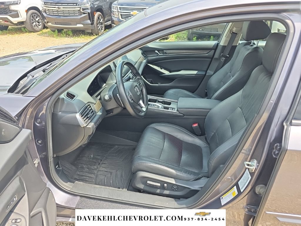Used 2018 Honda Accord Touring image 17