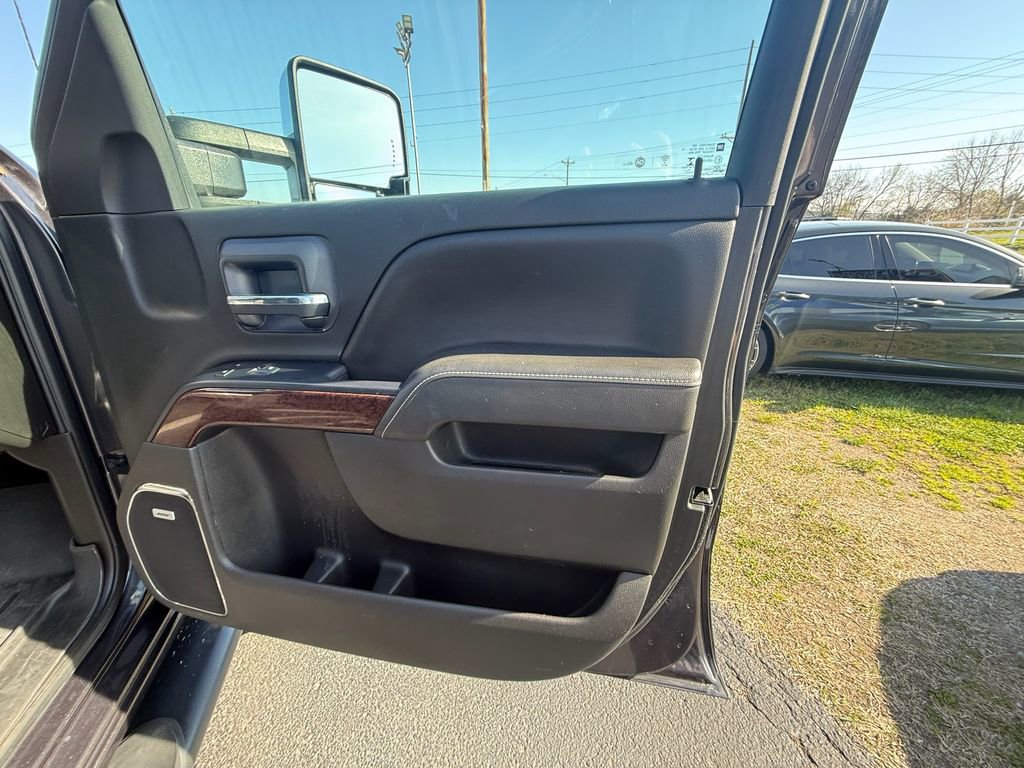 Used 2016 GMC Sierra 2500 SLT w/ Duramax Plus Package image 22