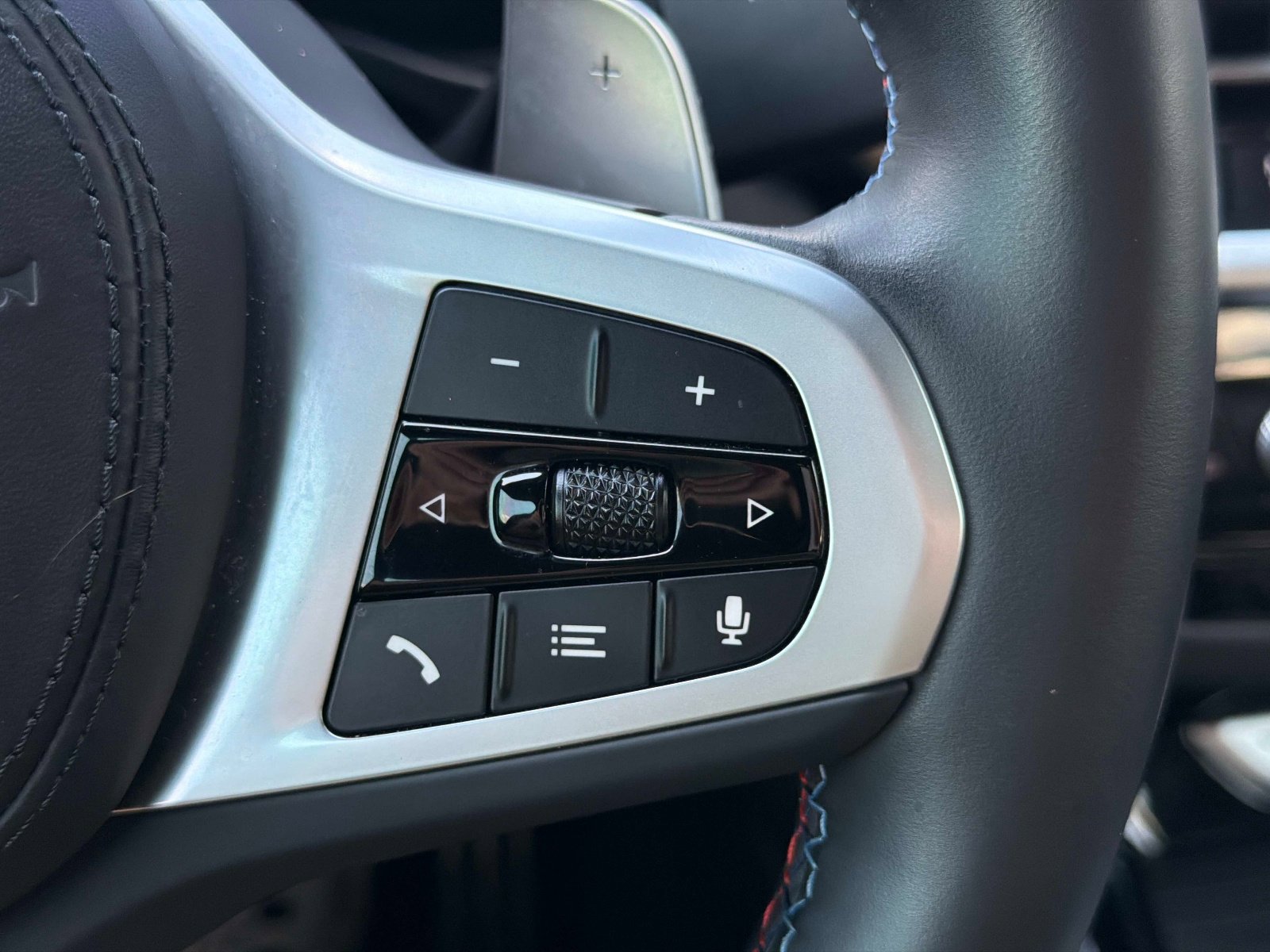 Used 2023 BMW X4 M40i image 48