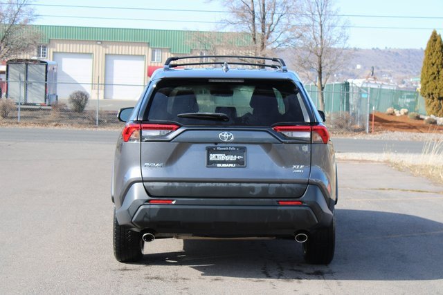 Used 2022 Toyota RAV4 XLE image 4