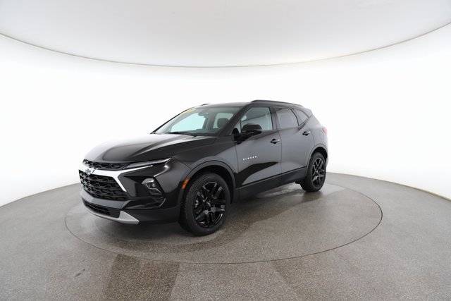 Used 2023 Chevrolet Blazer LT w/ Convenience Package image 2
